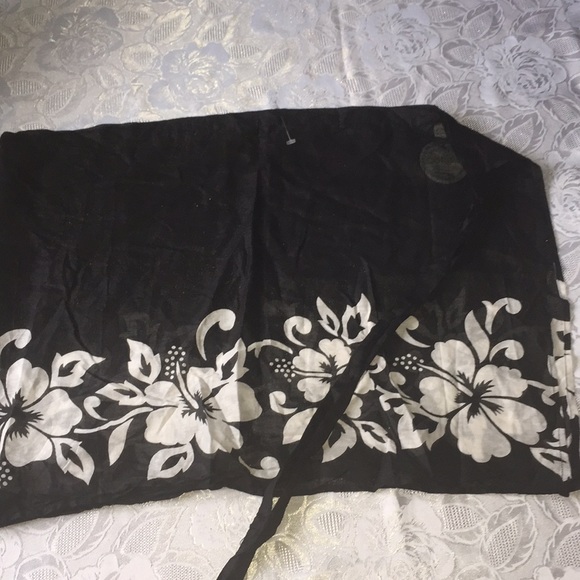 Outline beach skirt - Picture 4 of 6